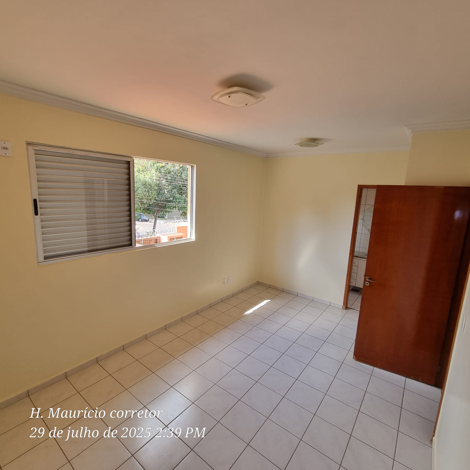 Imagem Sobrado com 3 Quartos à Venda, 130 m² em Setor Jaó - Goiânia Imagem Sobrado com 3 Quartos à Venda, 130 m² em Setor Jaó - Goiânia