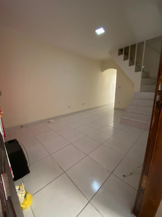 Imagem Sobrado com 3 Quartos para Alugar, 160 m² em Jardim das Camélias - São Paulo Imagem Sobrado com 3 Quartos para Alugar, 160 m² em Jardim das Camélias - São Paulo