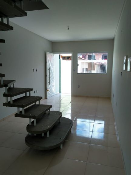 Imagem Sobrado com 2 Quartos à Venda, 65 m² em Lídia Duarte - Camboriú