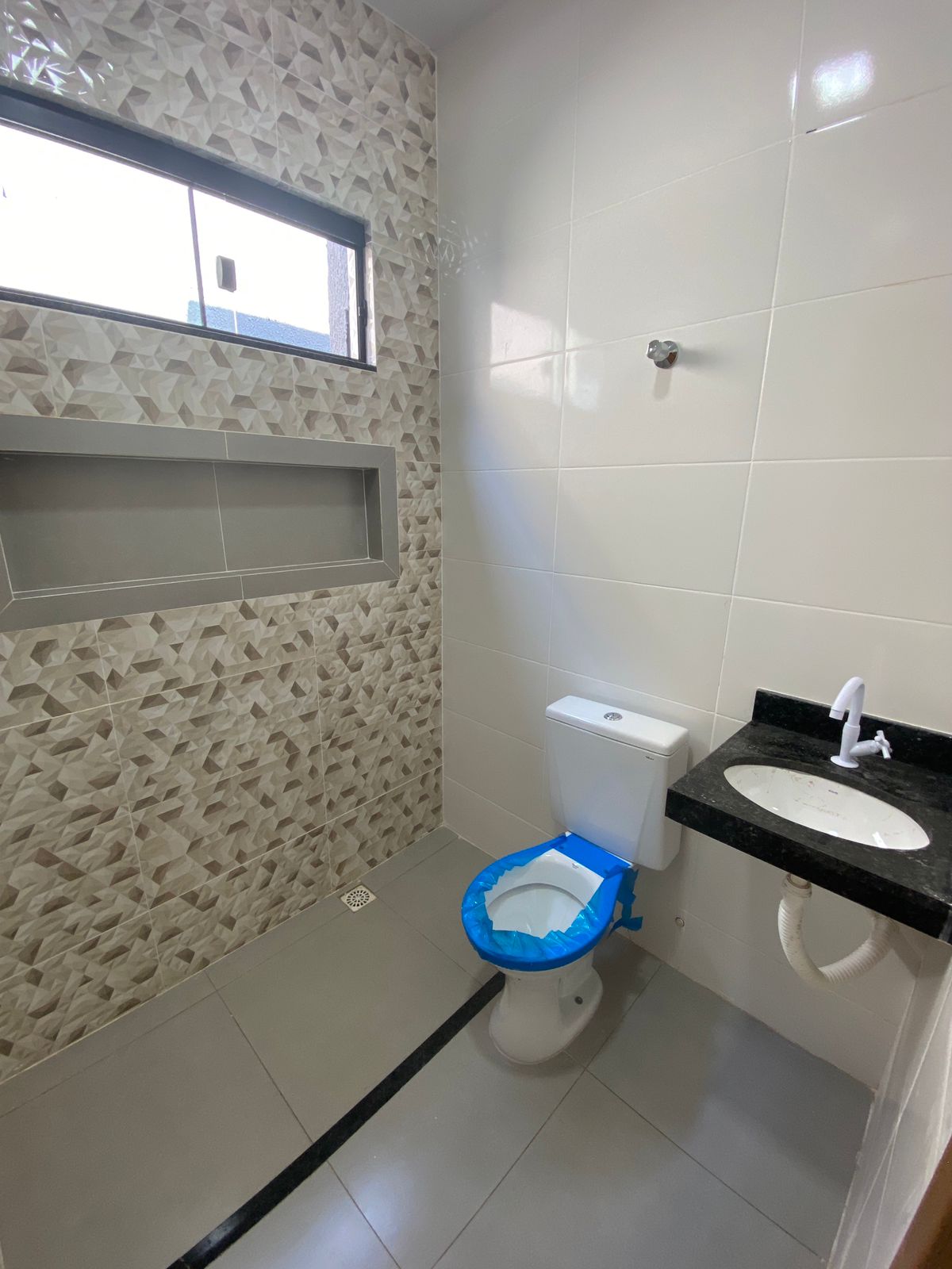 Imagem Casa com 2 Quartos à Venda, 98 m²em Jardim Ipanema - Trindade