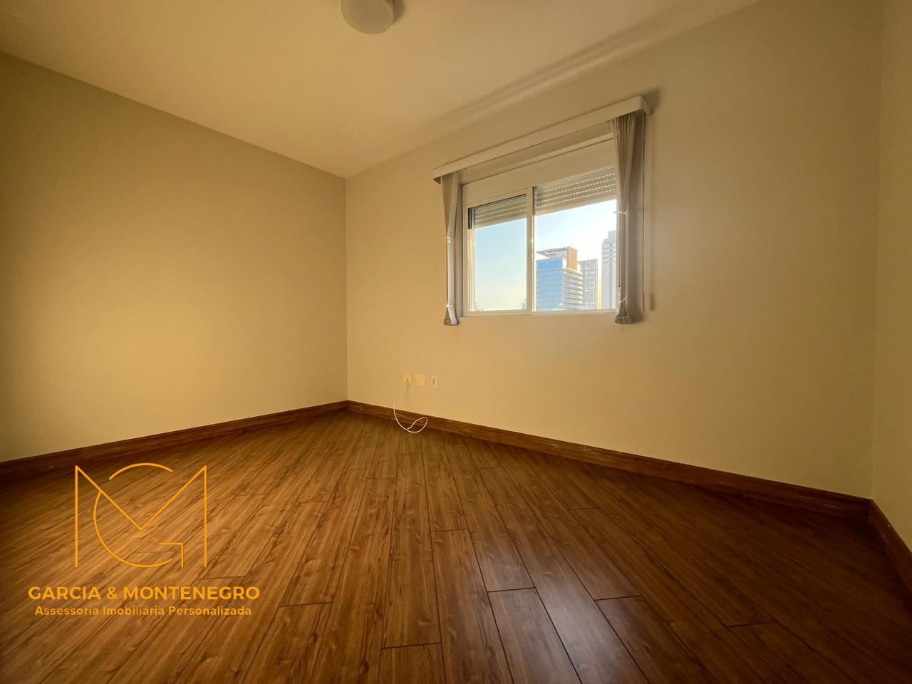 Imagem Apartamento com 3 Quartos para Alugar, 130 m²em Gonzaga - Santos