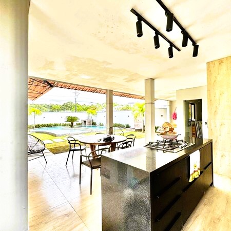 Imagem Casa de Condomínio com 4 Quartos à Venda, 400 m² em Ponta Negra - Manaus