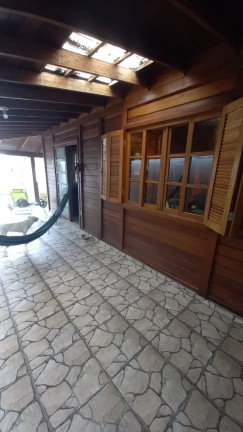 Imagem Casa com 2 Quartos à Venda, 130 m² em Centro - Balneário Camboriú