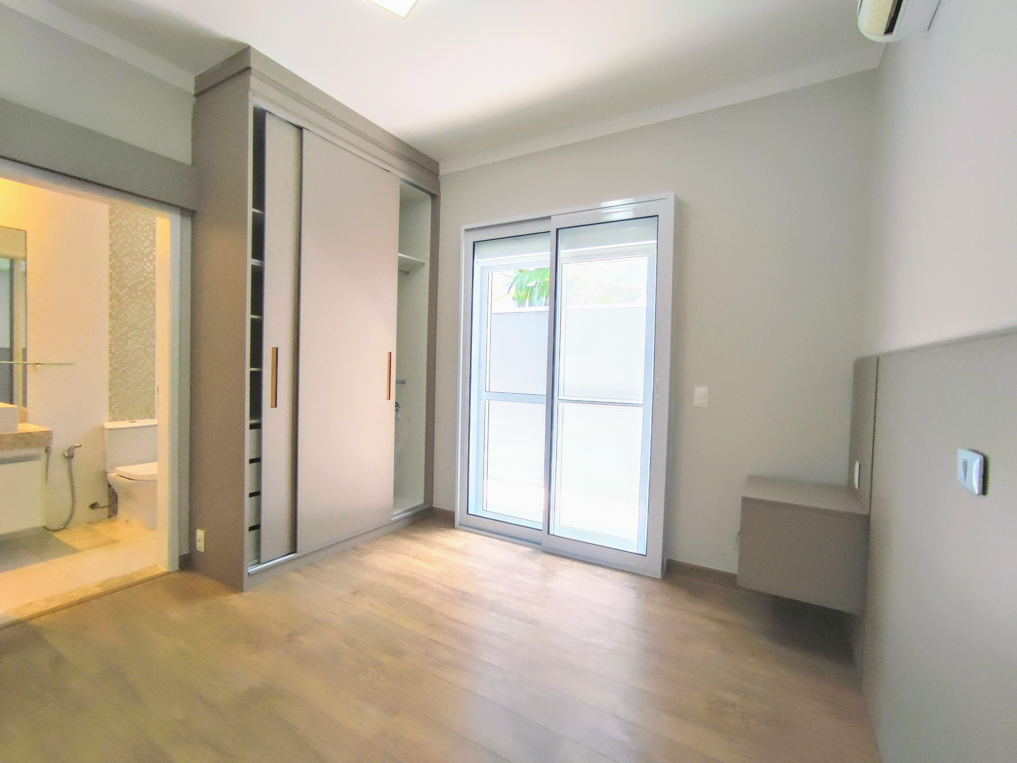 Imagem Casa de Condomínio com 4 Quartos à Venda ou Locação, 220 m²em Condomínio Reserva da Serra - Jundiaí Imagem Casa de Condomínio com 4 Quartos à Venda ou Locação, 220 m²em Condomínio Reserva da Serra - Jundiaí