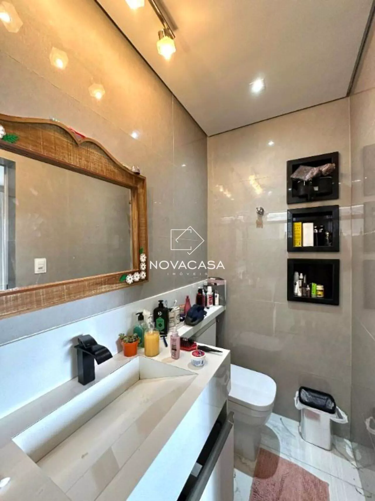 Imagem Casa com 5 Quartos à Venda, 250 m² em Rio Branco - Belo Horizonte