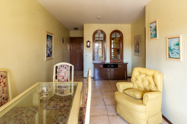 Imagem Apartamento com 2 Quartos à Venda, 67 m² em Centro - Santa Maria