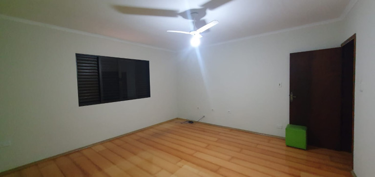 Imagem Sobrado com 3 Quartos à Venda, 272 m²em Jardim Las Vegas - Santo André