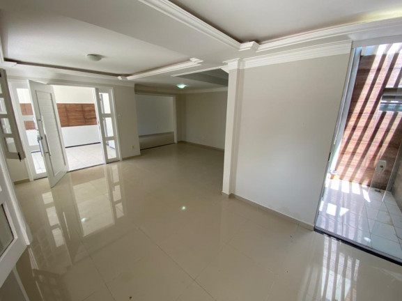 Imagem Casa com 4 Quartos à Venda, 300 m² em Turu - São Luís Imagem Casa com 4 Quartos à Venda, 300 m² em Turu - São Luís