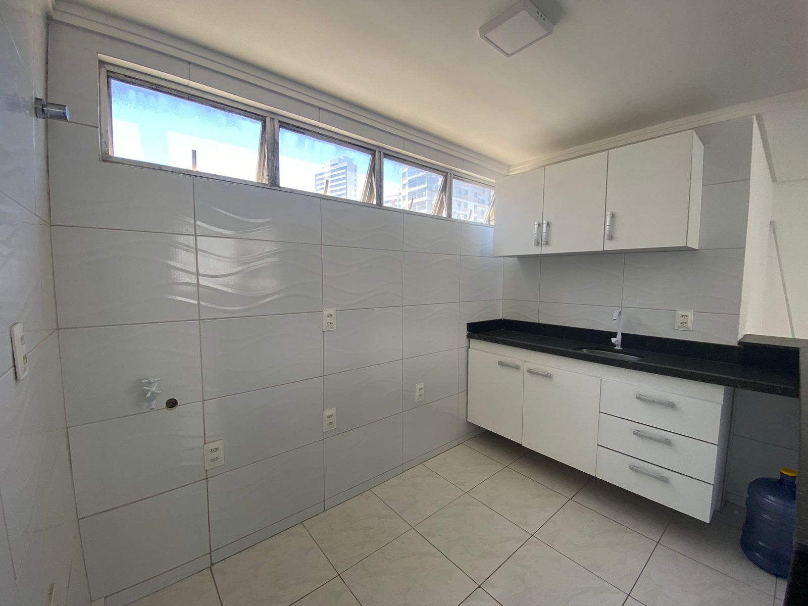 Imagem Apartamento com 3 Quartos para Alugar, 80 m²em Piedade - Jaboatão dos Guararapes