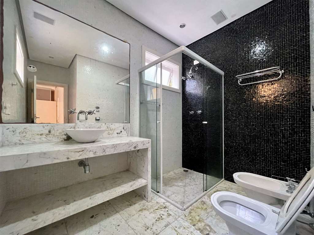 Imagem Casa com 6 Quartos à Venda ou Locação, 721 m²em Palos Verdes - Carapicuíba
