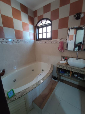 Imagem Chácara com 7 Quartos à Venda,  em Ubatiba - Maricá