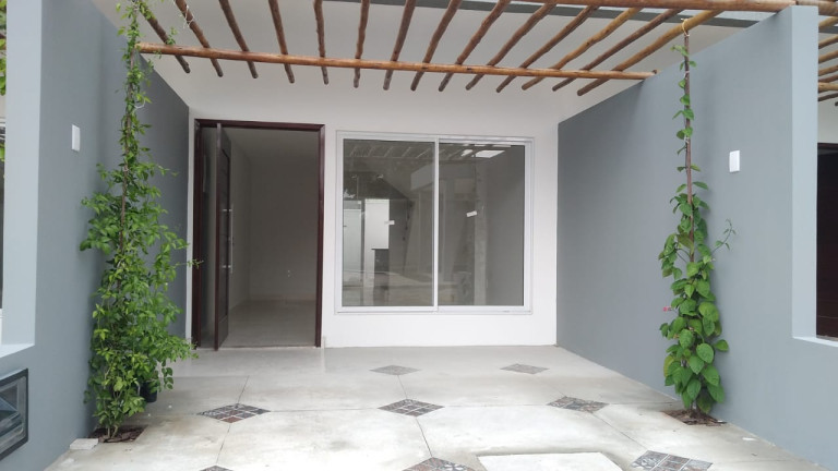Imagem Casa de Condomínio com 2 Quartos à Venda, 70 m² em Nova Parnamirim - Parnamirim