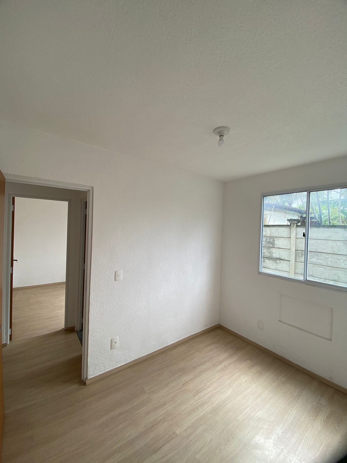 Imagem Apartamento com 2 Quartos à Venda, 45 m² em Santa Cruz - Rio de Janeiro