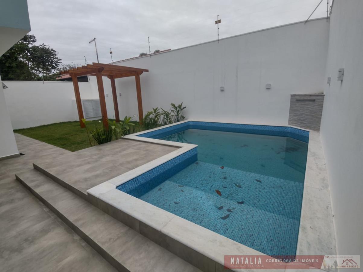 Casa com 3 Quartos à Venda, 119 m²em Grandesp - Itanhaém