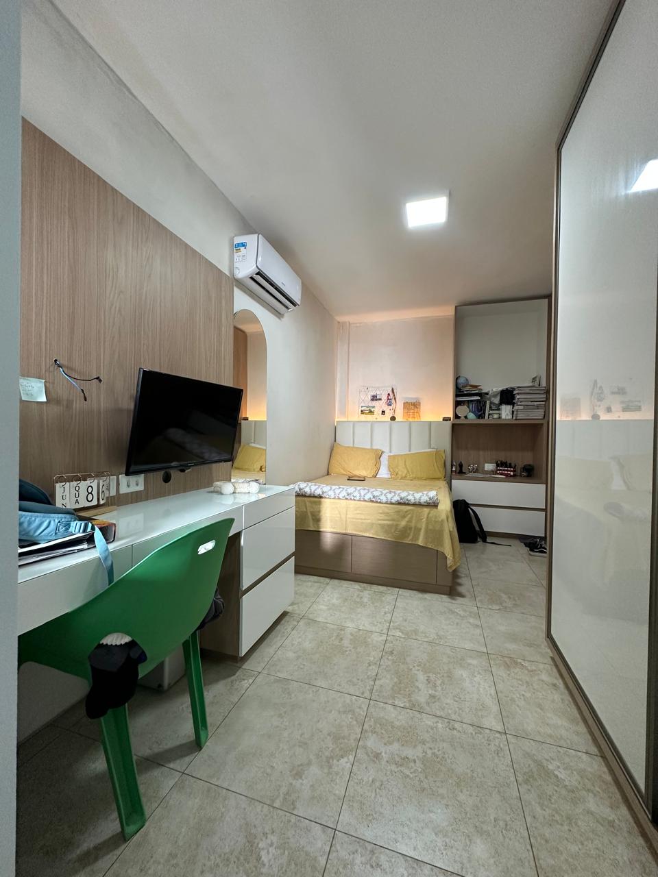 Imagem Casa com 3 Quartos à Venda, 220 m² em Engenheiro Luciano Cavalcante - Fortaleza