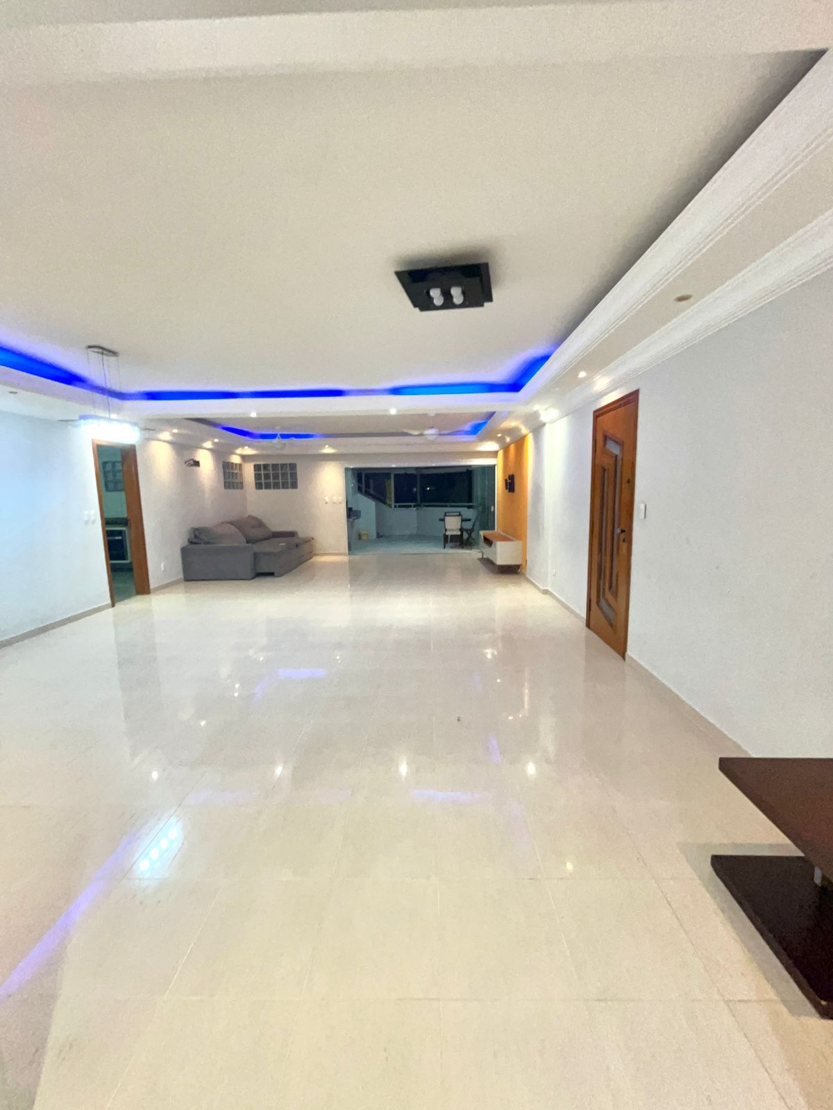 Imagem Apartamento com 3 Quartos à Venda, 295 m²em Canto do Forte - Praia Grande