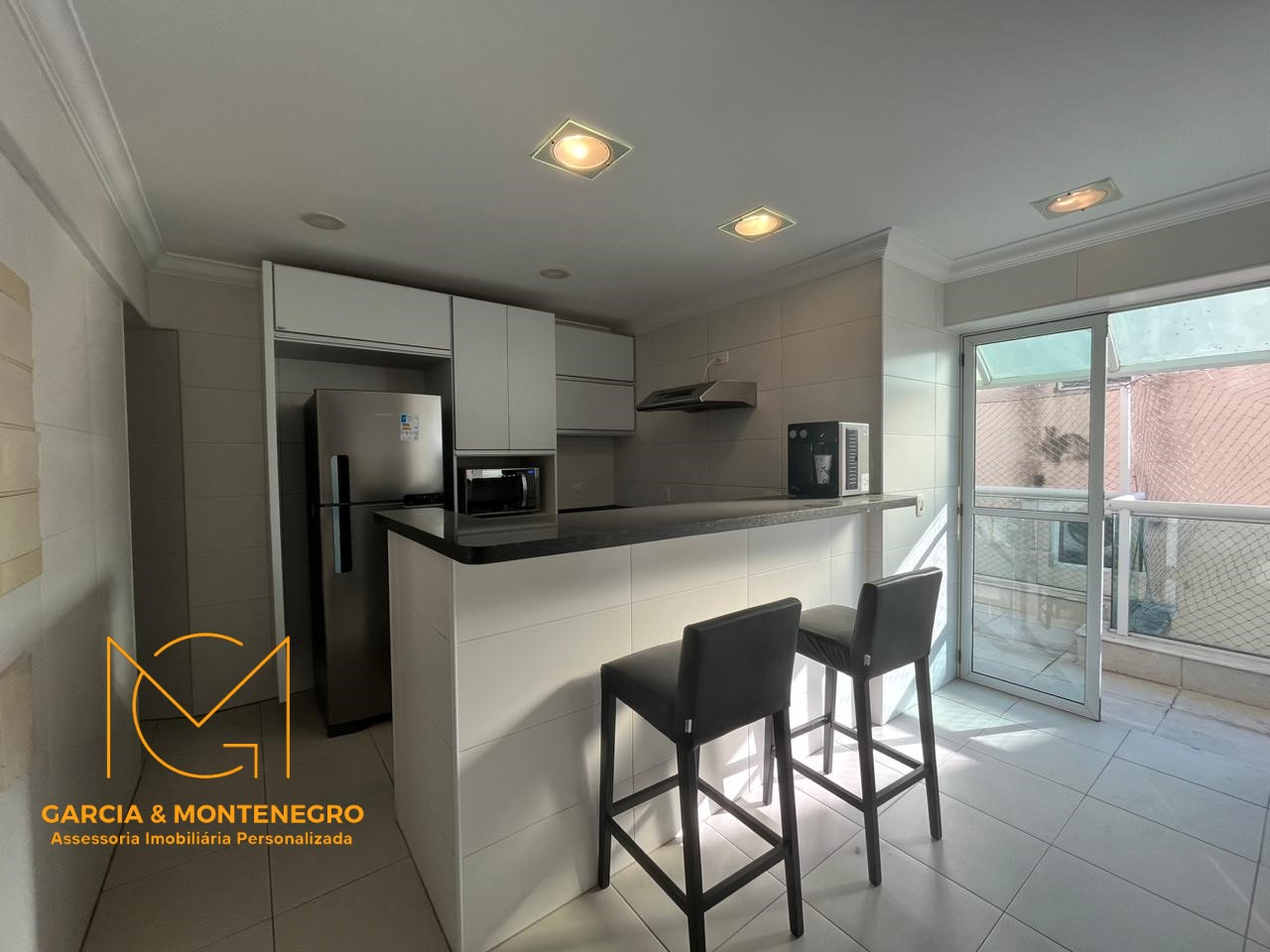 Imagem Apartamento com 3 Quartos para Alugar, 200 m²em Gonzaga - Santos