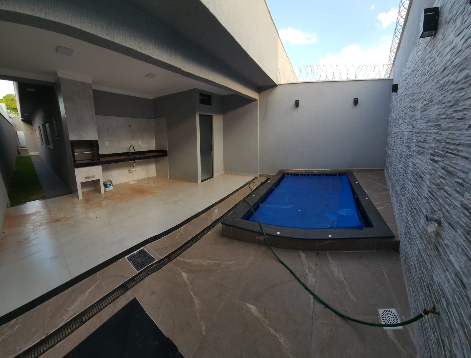 Imagem Casa com 3 Quartos à Venda, 134 m²em Jardim Presidente - Goiânia