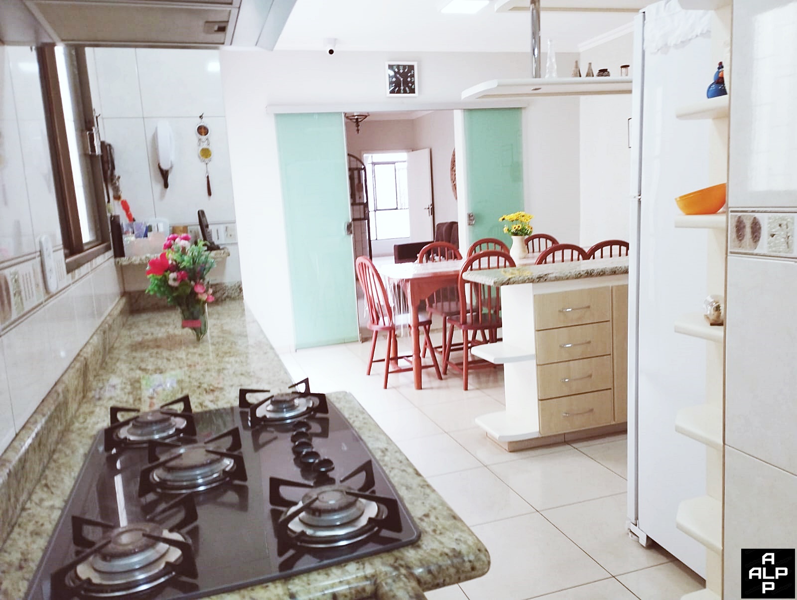 Imagem Casa com 5 Quartos à Venda, 210 m²em Taguatinga Norte (Taguatinga) - Brasília Imagem Casa com 5 Quartos à Venda, 210 m²em Taguatinga Norte (Taguatinga) - Brasília