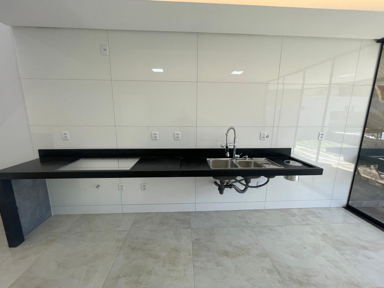 Imagem Casa com 3 Quartos à Venda, 148 m²em Jardim América - Goiânia