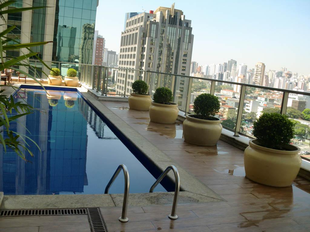 Imagem Apartamento com 2 Quartos para Alugar, 100 m²em Itaim Bibi - São Paulo