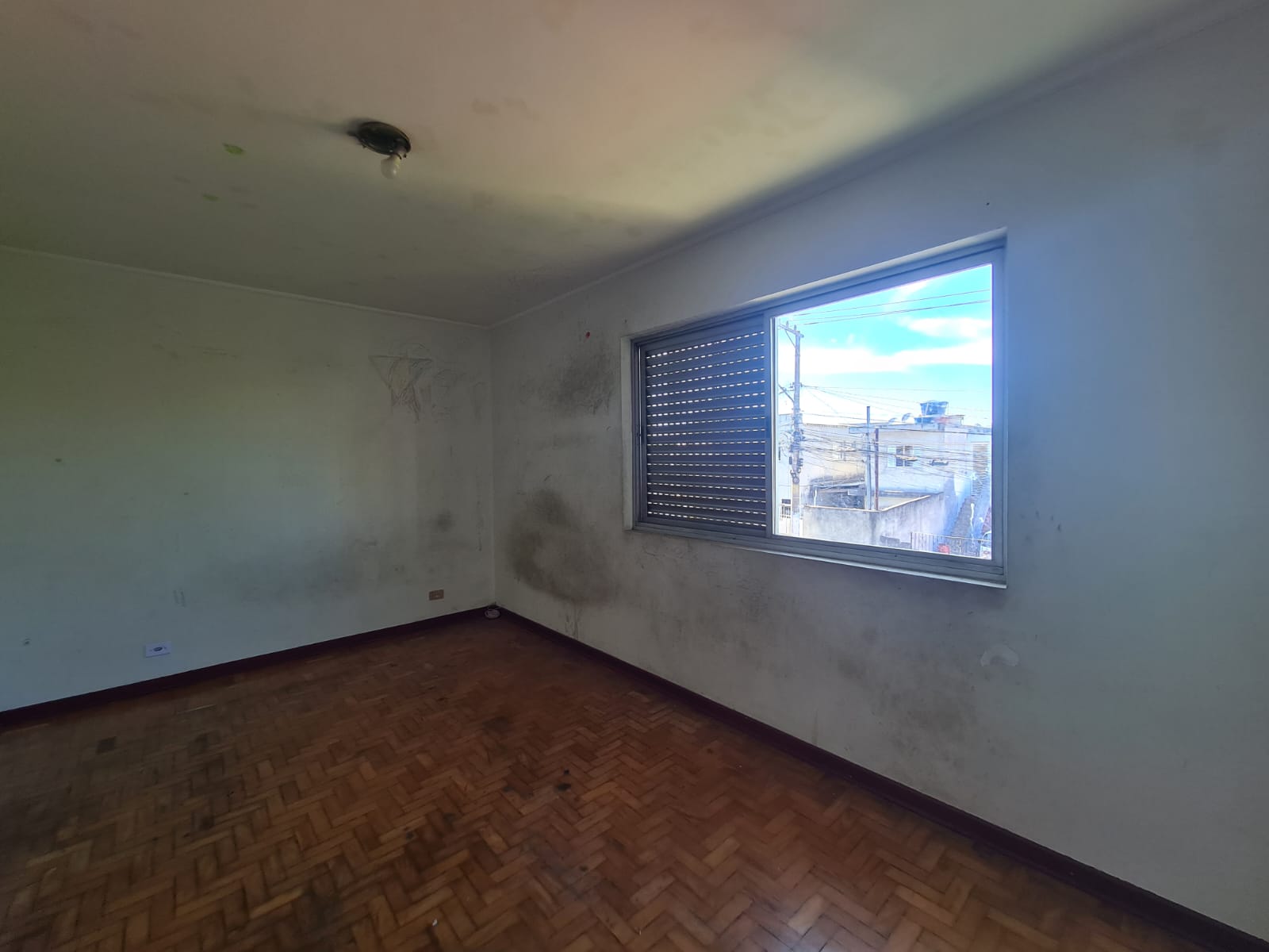 Imagem Sobrado com 4 Quartos à Venda, 138 m² em Parque Fongaro - São Paulo