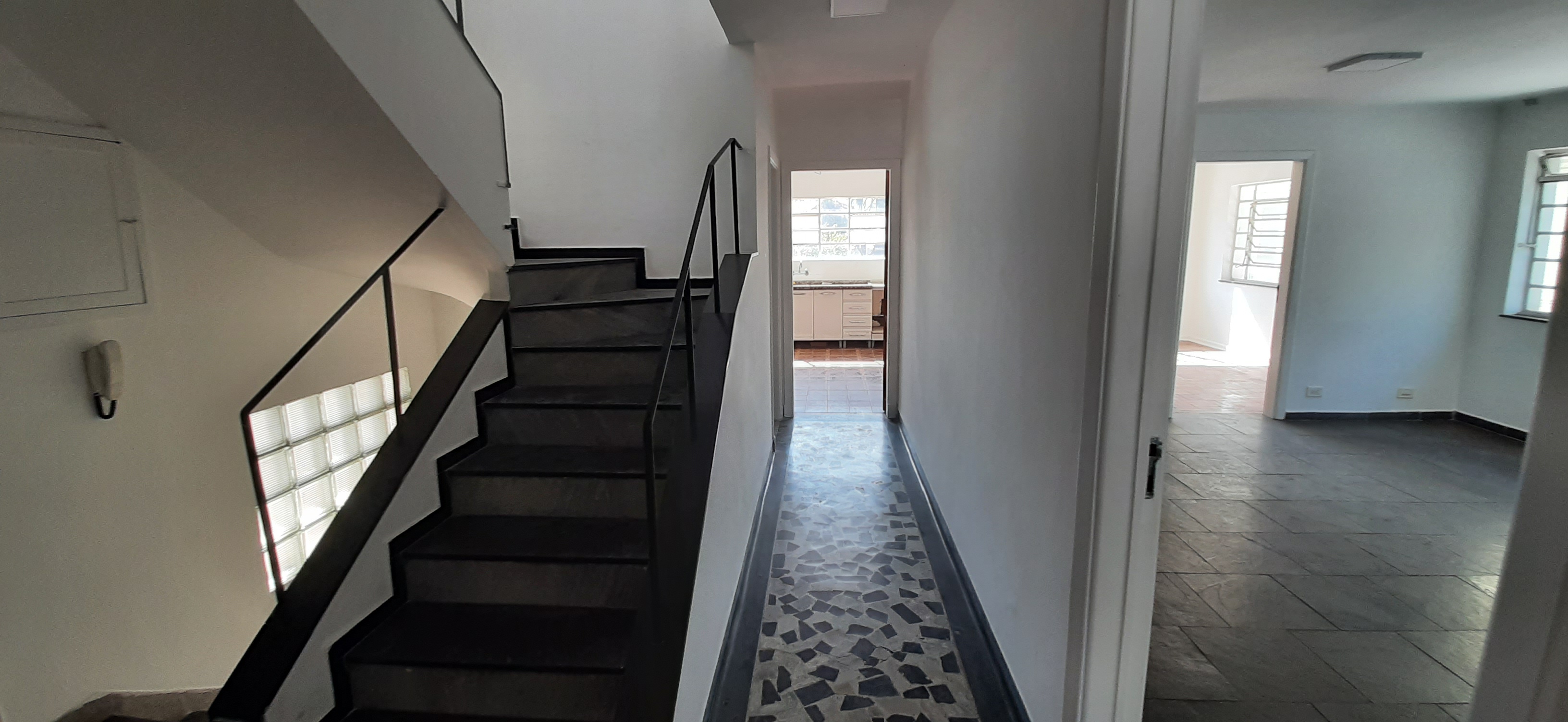 Imagem Sobrado com 4 Quartos à Venda, 312 m²em Sumaré - São Paulo