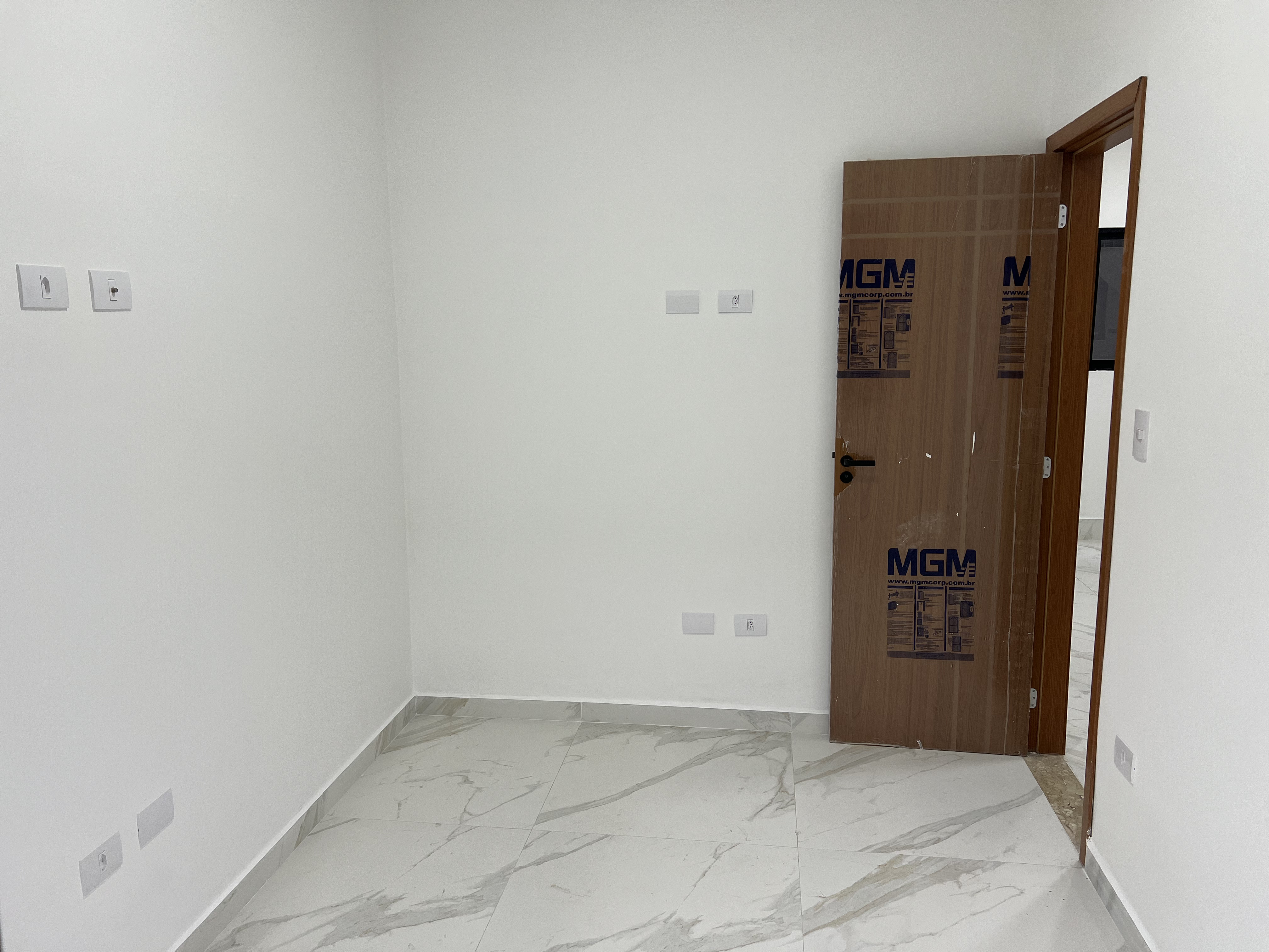 Imagem Casa de Condomínio com 2 Quartos à Venda ou Temporada, 48 m²em Maracanã - Praia Grande Imagem Casa de Condomínio com 2 Quartos à Venda ou Temporada, 48 m²em Maracanã - Praia Grande