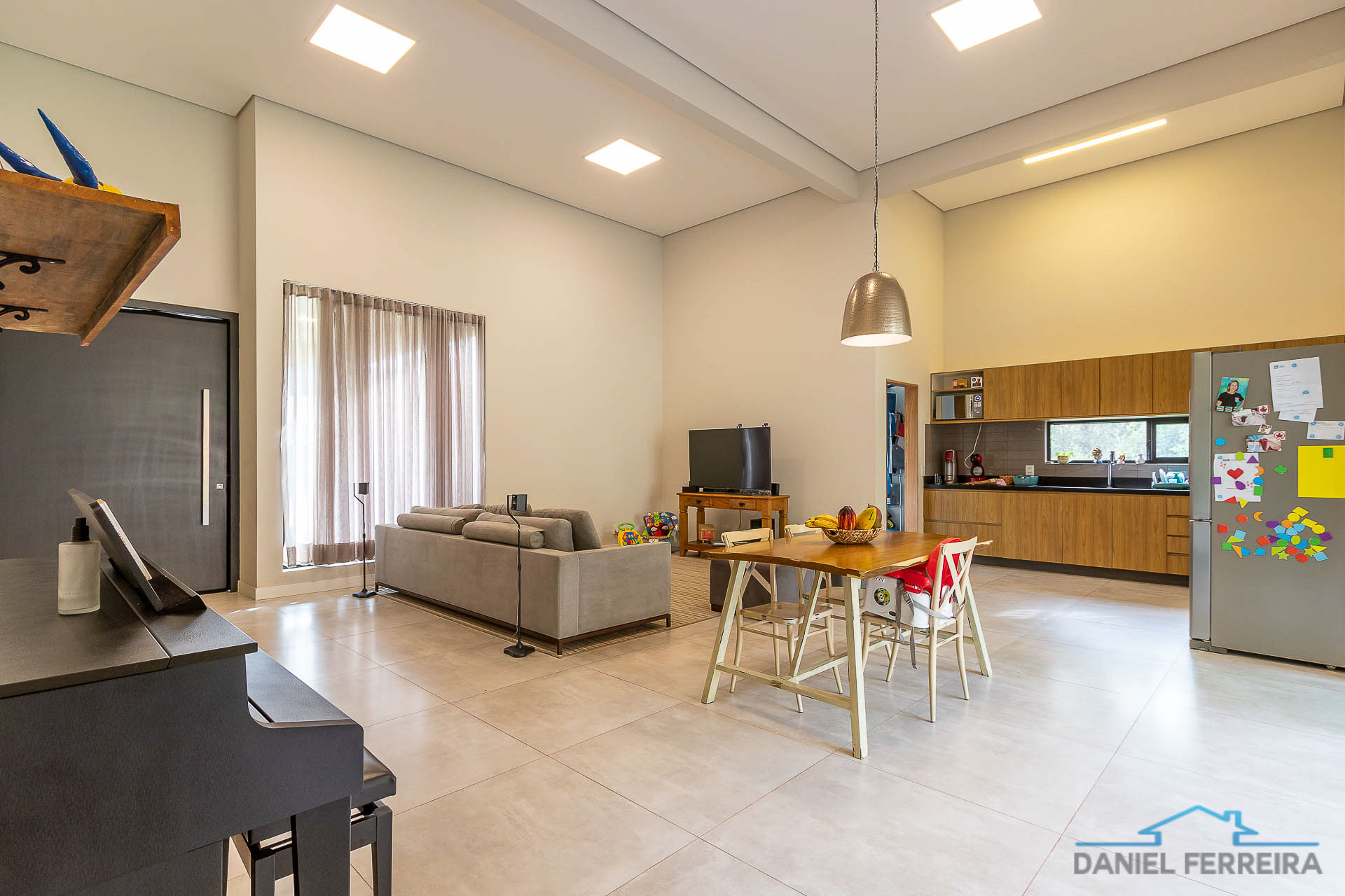 Imagem Casa de Condomínio com 3 Quartos à Venda, 240 m² em Setor Habitacional Tororó (Jardim Botânico) - Brasília
