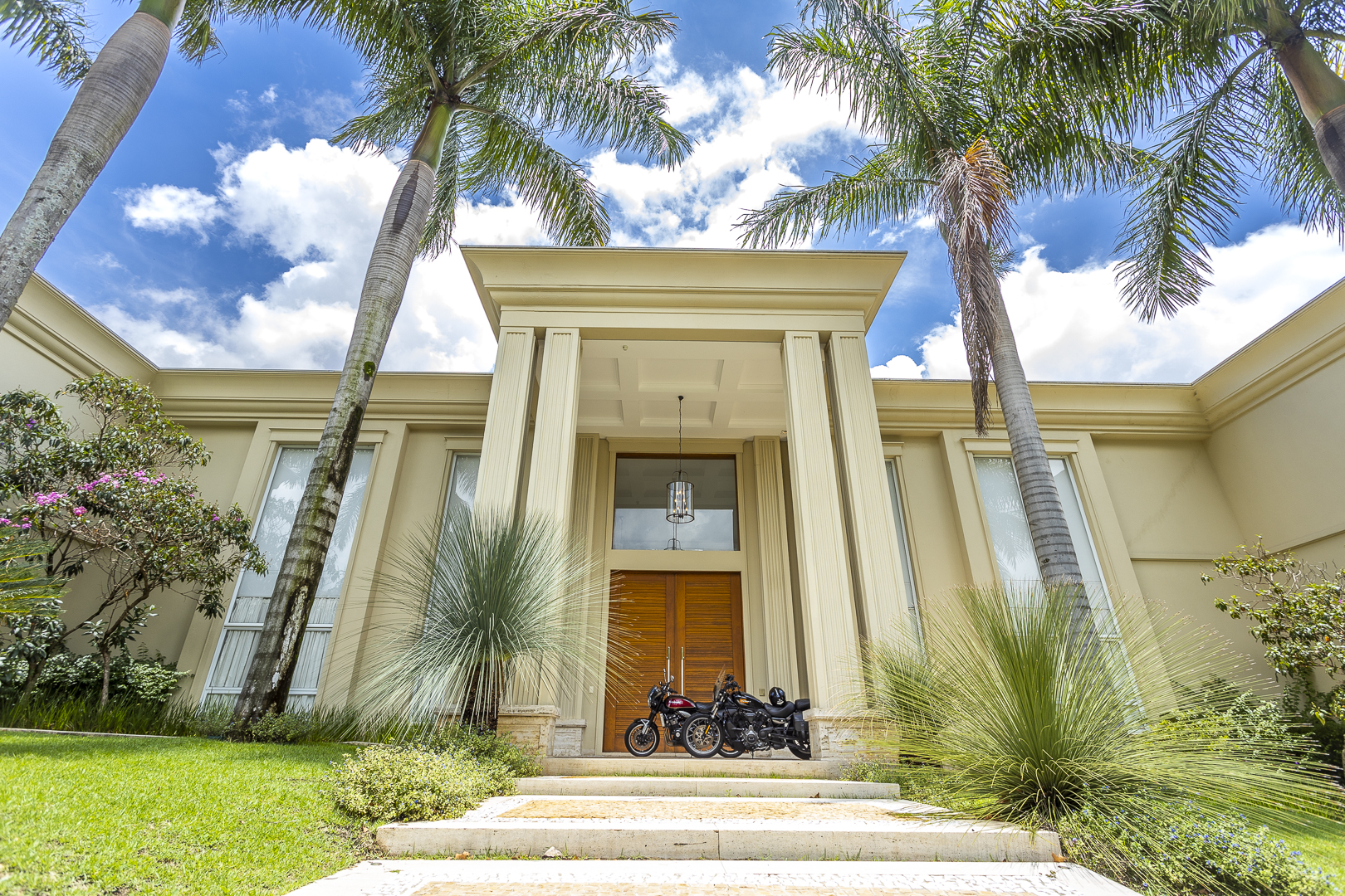 Imagem Casa de Condomínio com 5 Quartos à Venda, 1.587 m² em Tamboré - Barueri Imagem Casa de Condomínio com 5 Quartos à Venda, 1.587 m² em Tamboré - Barueri
