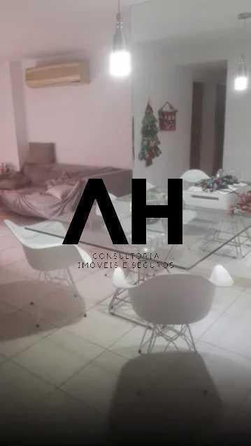 Imagem Apartamento com 3 Quartos à Venda, 112 m²em Icaraí - Niterói Imagem Apartamento com 3 Quartos à Venda, 112 m²em Icaraí - Niterói