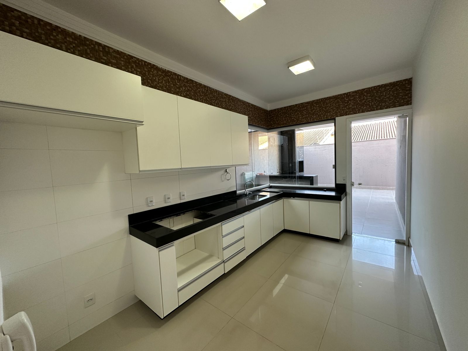 Imagem Casa com 3 Quartos à Venda, 150 m²em Alto Umuarama - Uberlândia