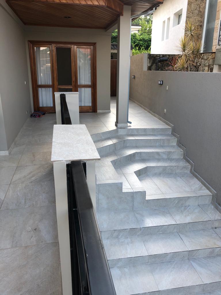 Imagem Casa de Condomínio com 4 Quartos à Venda, 440 m²em Alphaville - Santana de Parnaíba Imagem Casa de Condomínio com 4 Quartos à Venda, 440 m²em Alphaville - Santana de Parnaíba