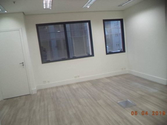 Imagem Sala Comercial à Venda, 37 m²em Vila Olímpia - São Paulo Imagem Sala Comercial à Venda, 37 m²em Vila Olímpia - São Paulo