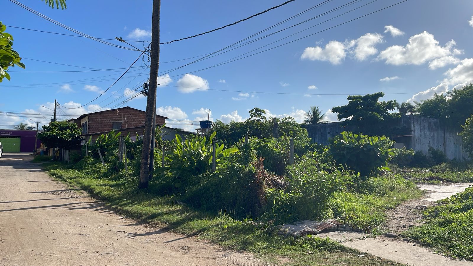 Imagem Terreno à Venda, 1.400 m² em Barra de Jangada - Jaboatão dos Guararapes Imagem Terreno à Venda, 1.400 m² em Barra de Jangada - Jaboatão dos Guararapes
