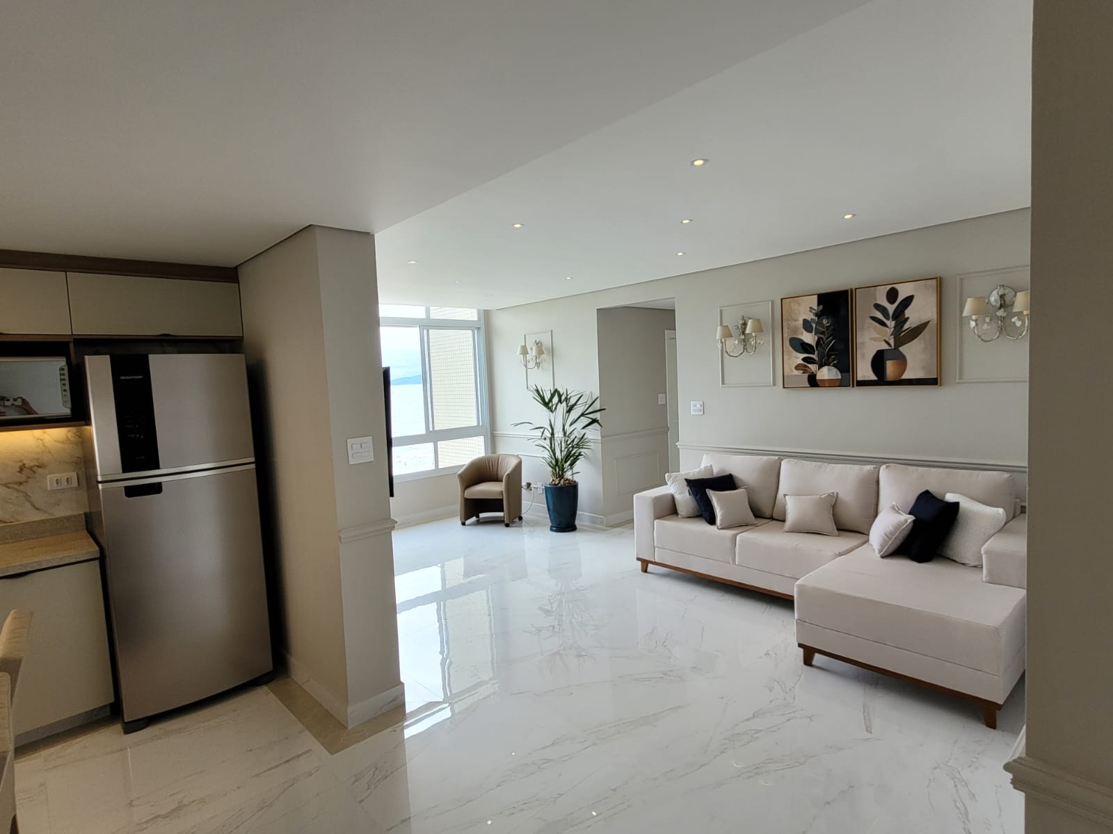 Imagem Apartamento com 2 Quartos à Venda, 85 m²em Aparecida - Santos