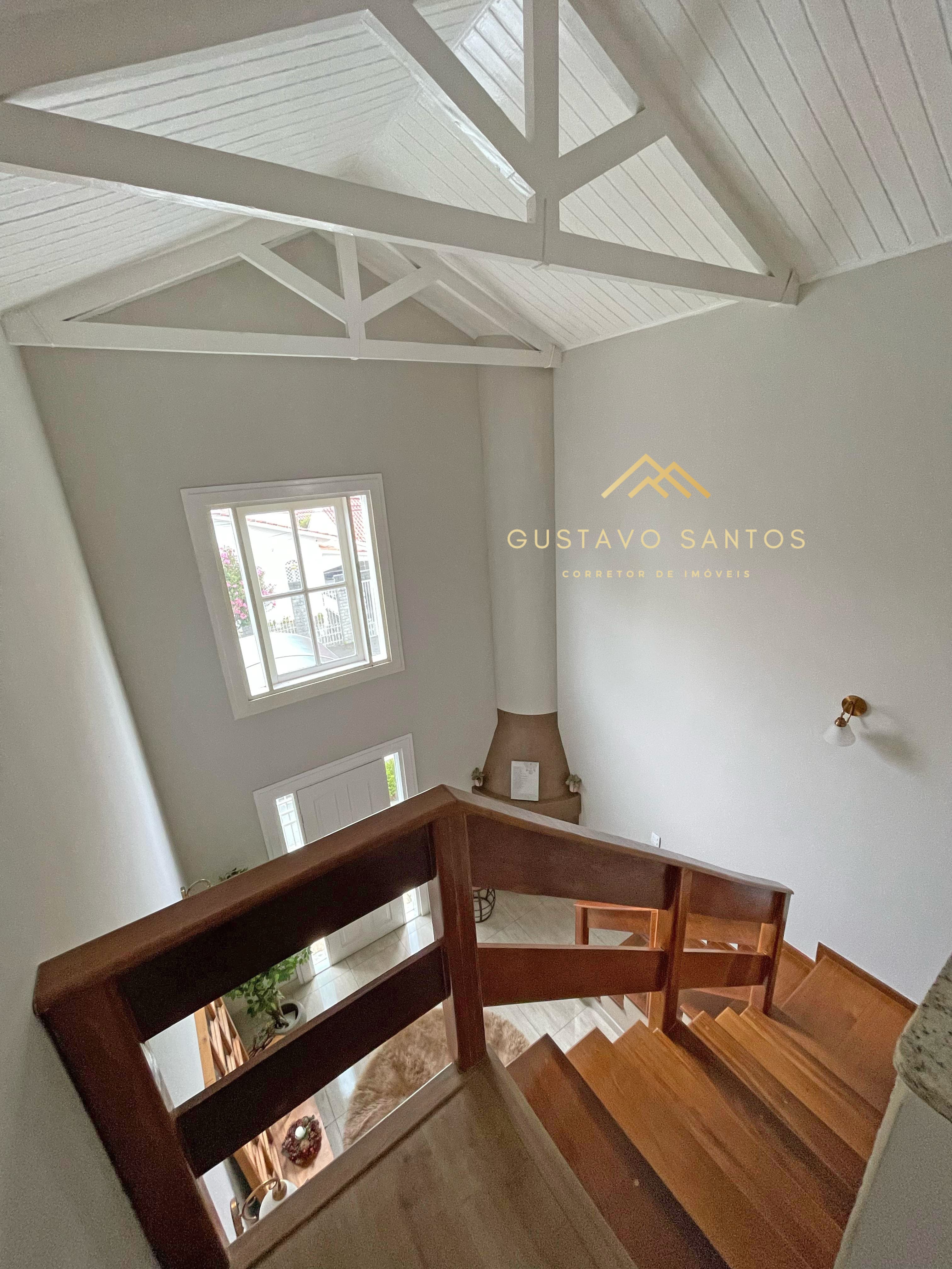 Imagem Casa com 3 Quartos à Venda, 250 m²em Pinheirinho - Itajubá