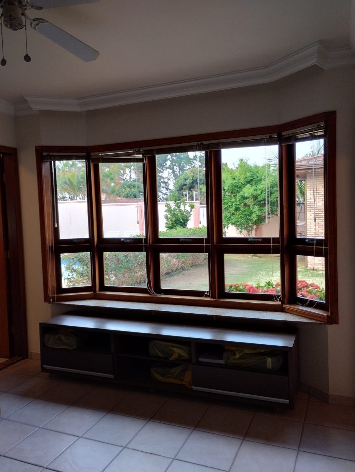 Imagem Casa com 3 Quartos à Venda, 294 m² em Vila Esperia ou Giglio - Atibaia