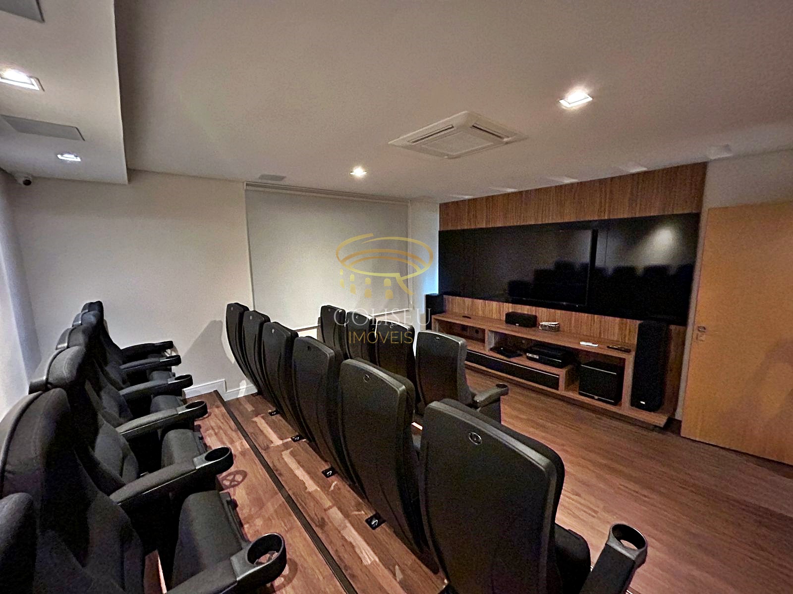 Imagem Apartamento com 3 Quartos à Venda, 147 m²em Zona Armazém - Maringá Imagem Apartamento com 3 Quartos à Venda, 147 m²em Zona Armazém - Maringá