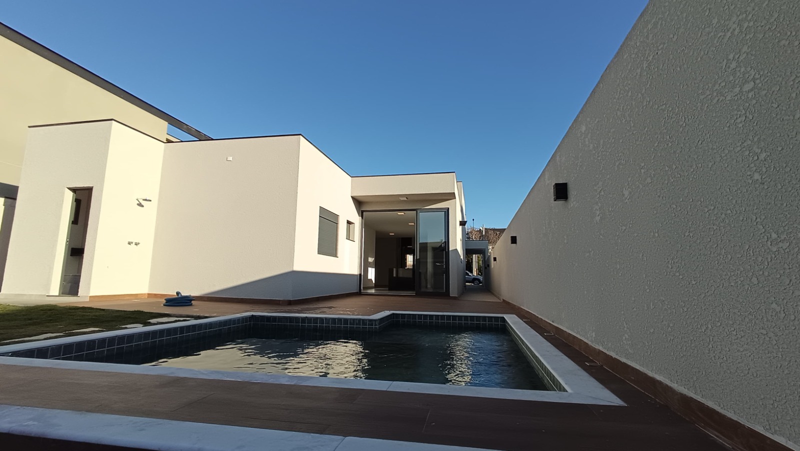 Imagem Casa com 3 Quartos à Venda, 214 m² em Condomínio Residencial Fazenda Santa Helena - Bragança Paulista Imagem Casa com 3 Quartos à Venda, 214 m² em Condomínio Residencial Fazenda Santa Helena - Bragança Paulista