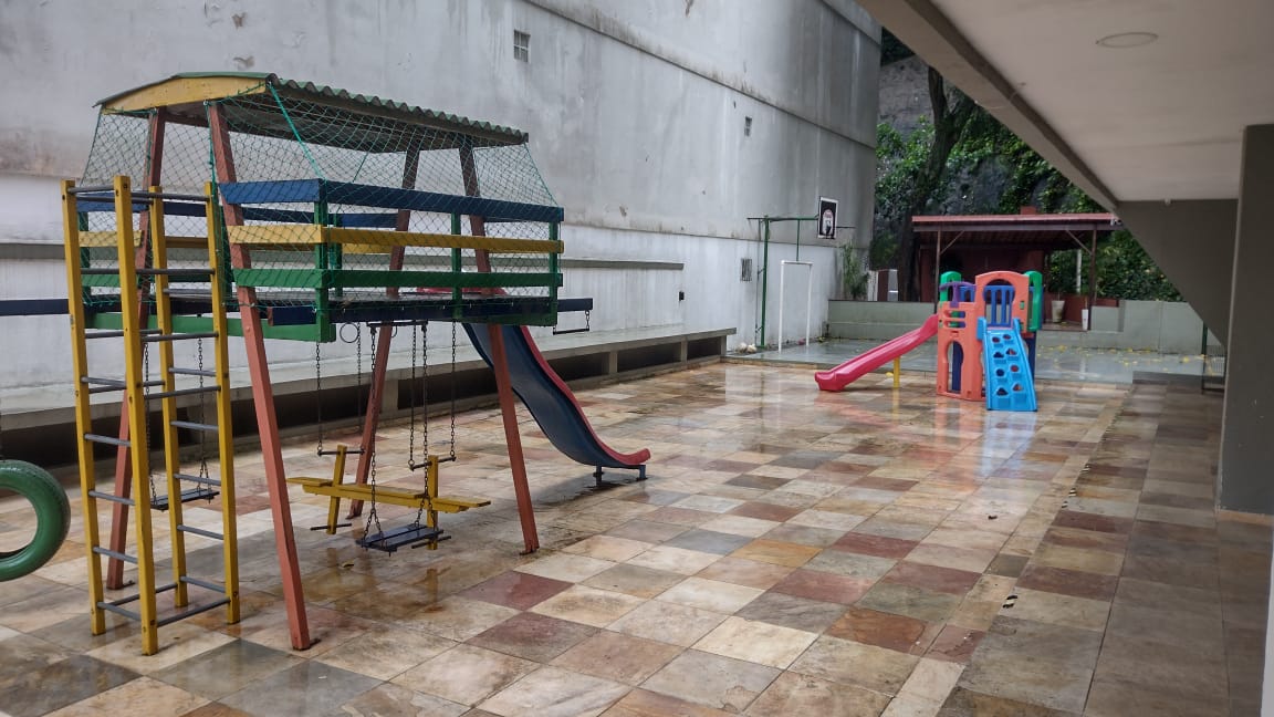 Imagem Apartamento com 3 Quartos à Venda, 120 m²em Laranjeiras - Rio de Janeiro
