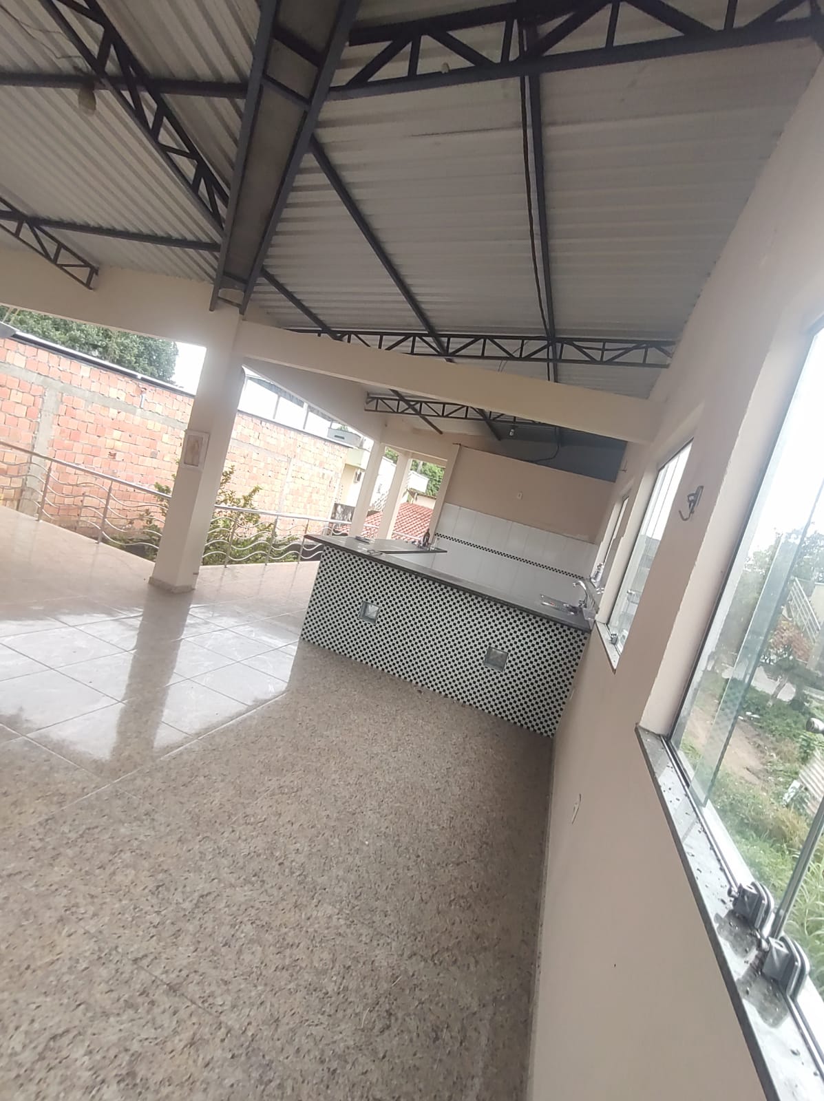 Imagem Casa com 4 Quartos à Venda, 400 m² em Novo Aleixo - Manaus Imagem Casa com 4 Quartos à Venda, 400 m² em Novo Aleixo - Manaus
