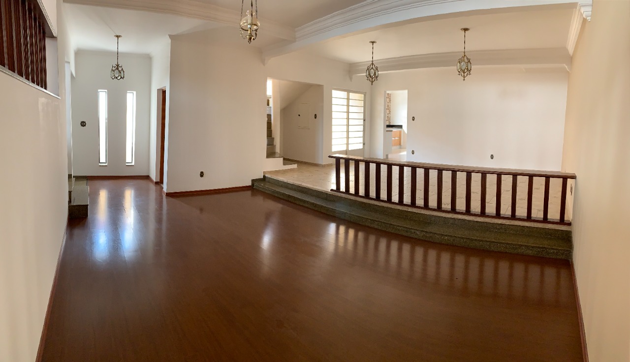Imagem Sobrado com 4 Quartos à Venda, 408 m²em Vila Ipiranga - Mogi das Cruzes