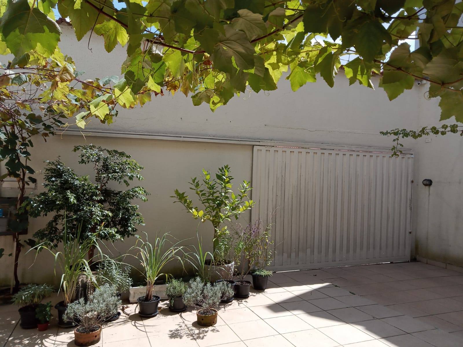 Imagem Sobrado com 3 Quartos à Venda, 260 m²em Jardim Paulista - Mogi das Cruzes
