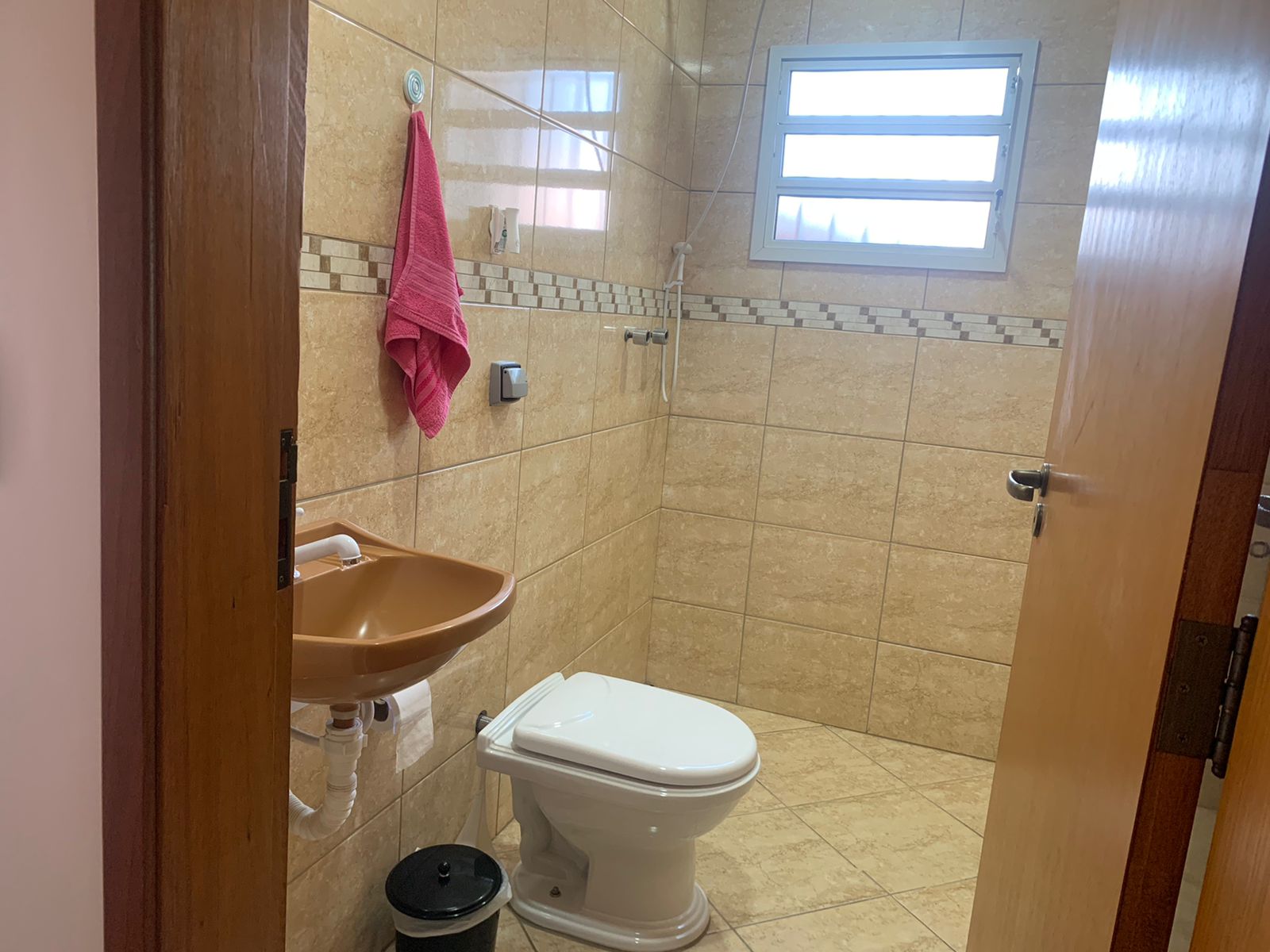 Imagem Sobrado com 3 Quartos à Venda, 243 m²em Santo Antônio - Osasco