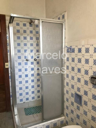 Imagem Casa com 3 Quartos à Venda, 250 m² em Petrópolis - Porto Alegre Imagem Casa com 3 Quartos à Venda, 250 m² em Petrópolis - Porto Alegre