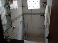 Imagem Casa com 2 Quartos à Venda, 240 m²em Segismundo Pereira - Uberlândia