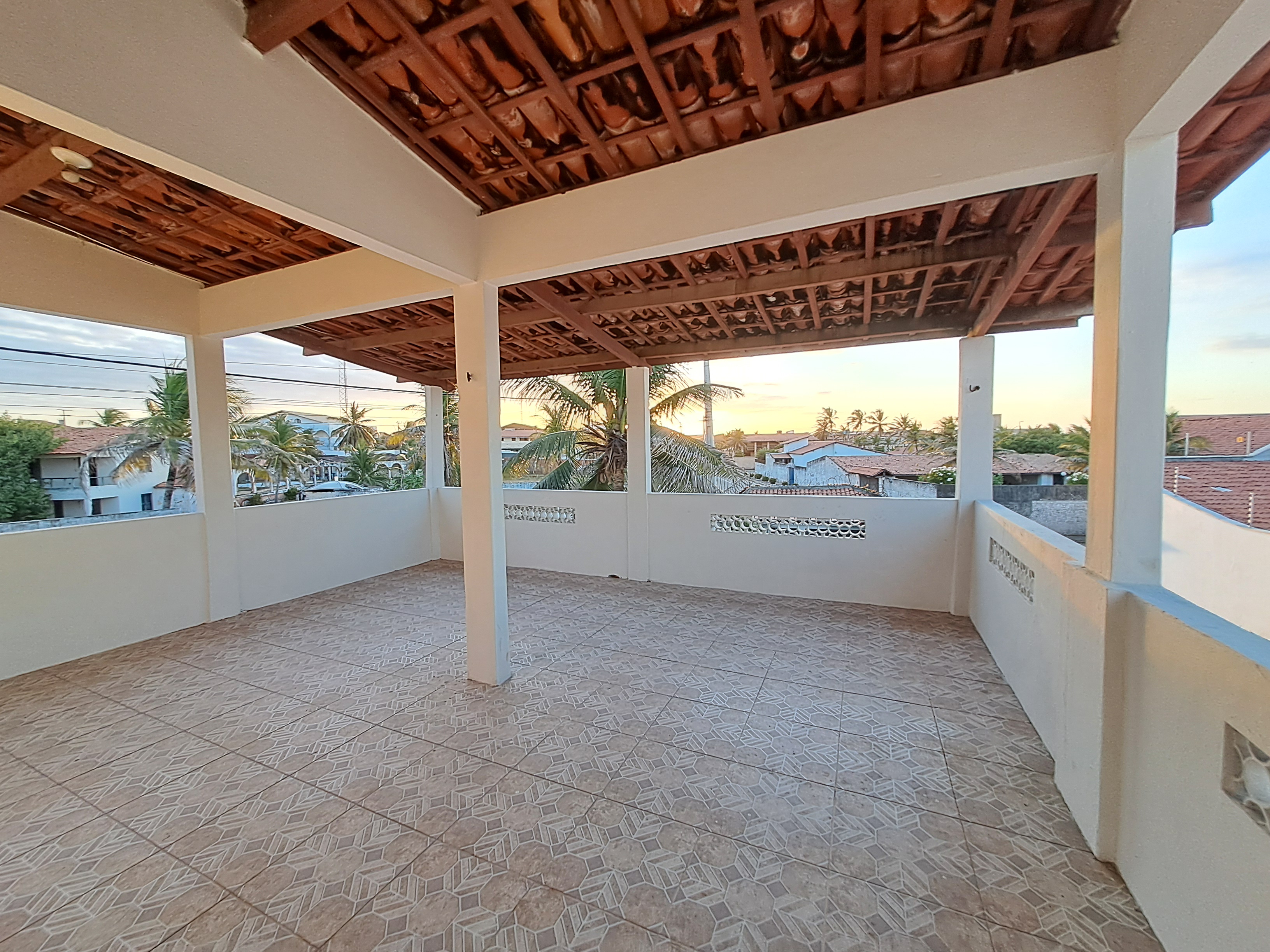 Imagem Casa com 3 Quartos à Venda, 250 m²em Caponga - Cascavel