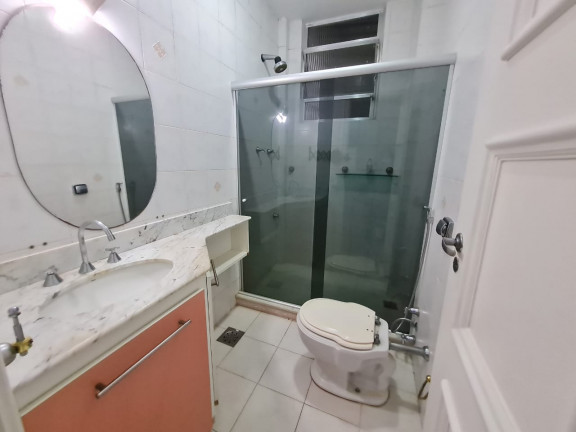 Imagem Apartamento com 3 Quartos à Venda, 220 m²em Copacabana - Rio de Janeiro Imagem Apartamento com 3 Quartos à Venda, 220 m²em Copacabana - Rio de Janeiro