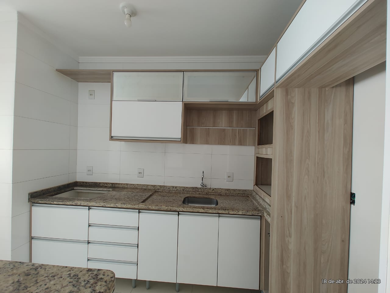 Imagem Apartamento com 2 Quartos para Alugar, 55 m²em Nova Esperança - Balneário Camboriú